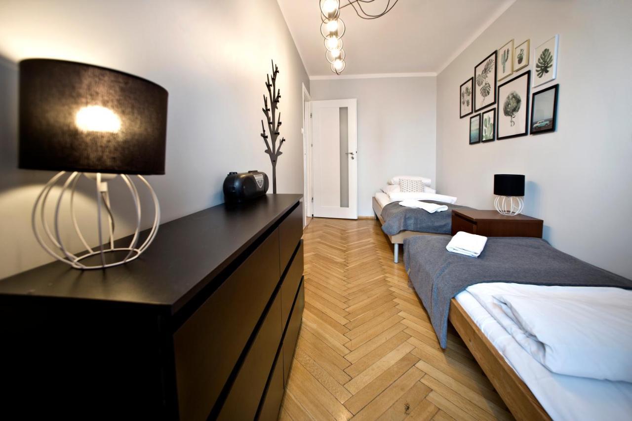 Hala Mirowska Apartments 바르샤바 외부 사진