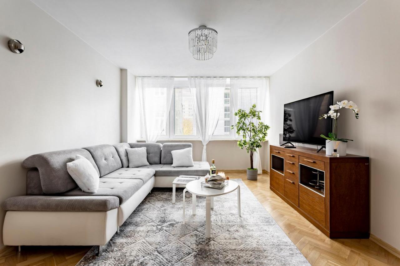 Hala Mirowska Apartments 바르샤바 외부 사진