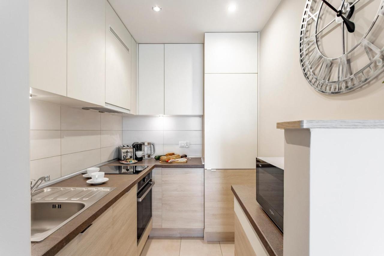 Hala Mirowska Apartments 바르샤바 외부 사진