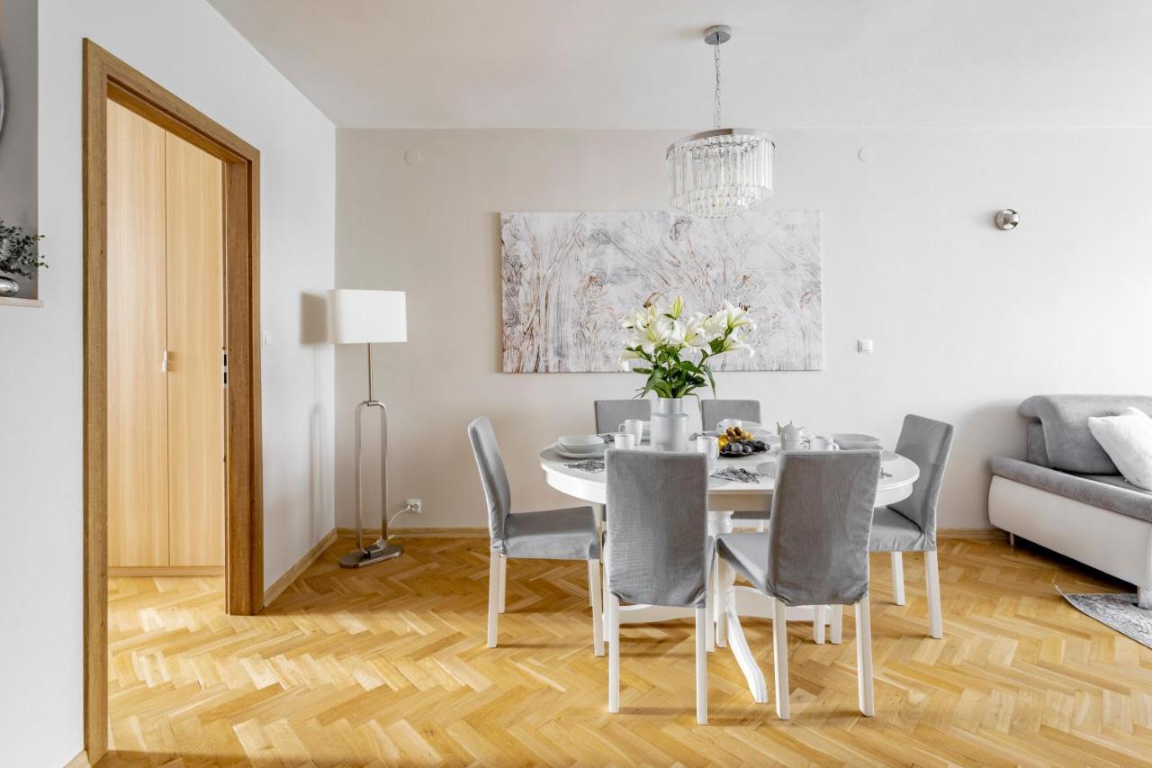 Hala Mirowska Apartments 바르샤바 외부 사진